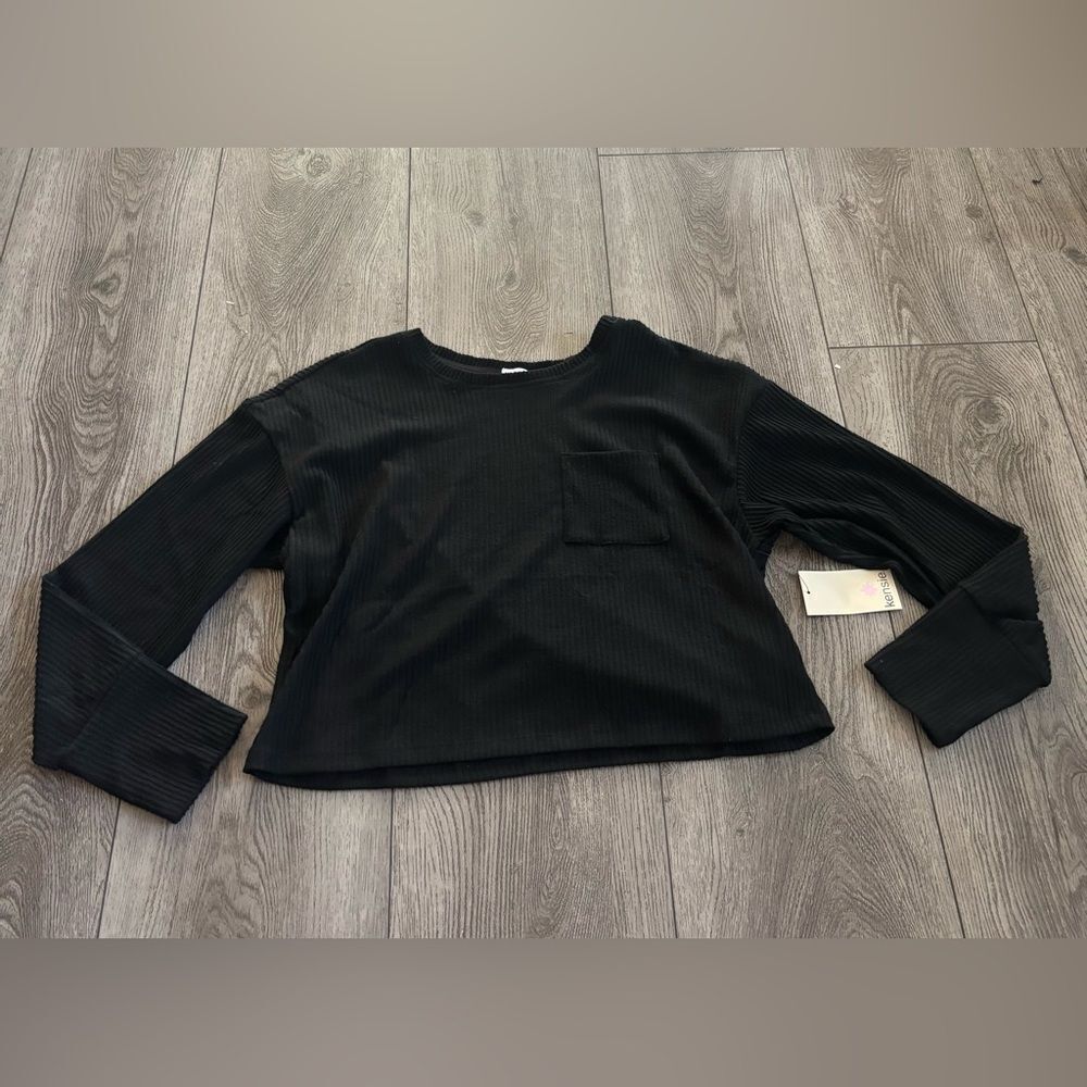 Kensie woman’s black  Ribbed Top